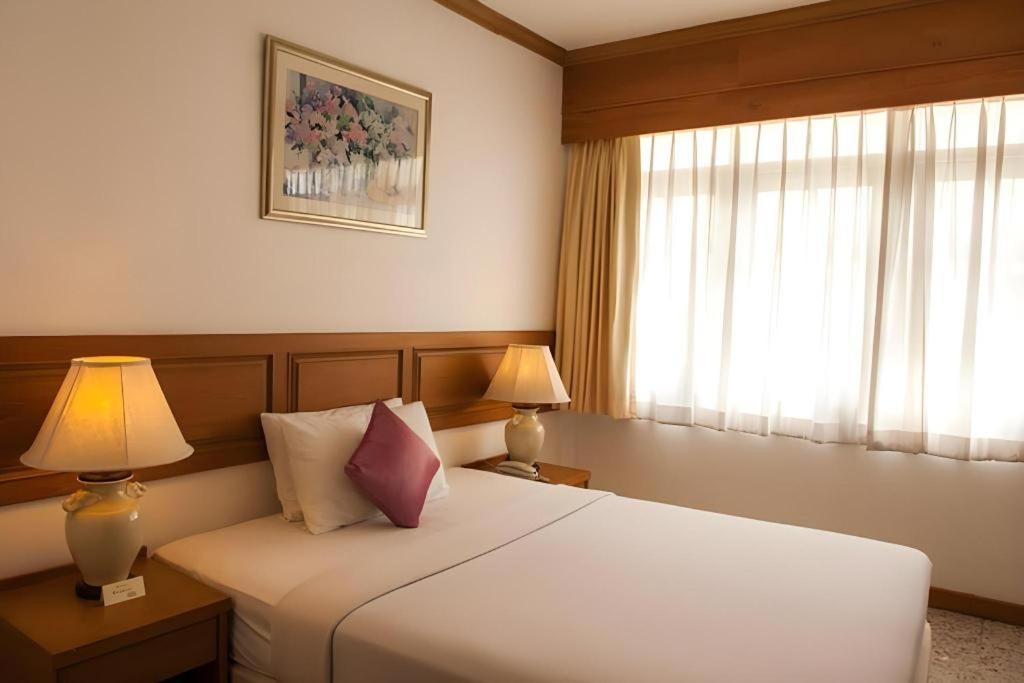 Lido Beach Hotel Pattaya Exterior foto